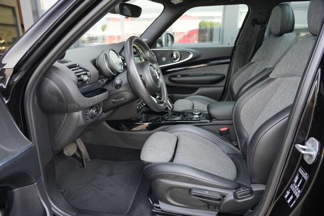 Mini COOPER CLUBMAN 1.5 Chili 136pk Panoramadak/HarmanKardon/Navigatie