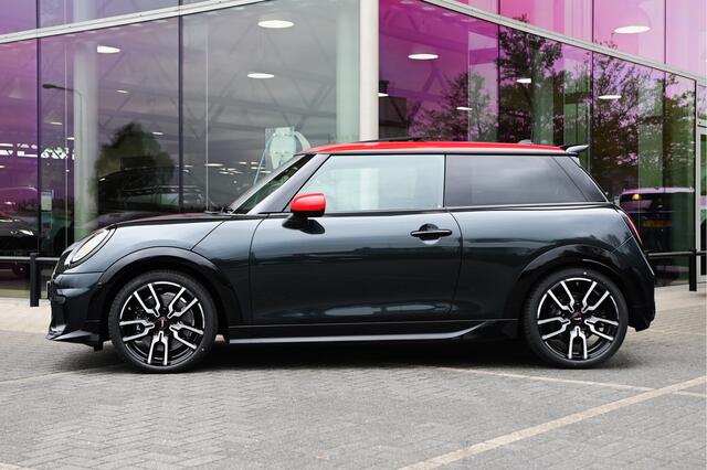 Mini COOPER S Hatchback Automaat / JCW / Pakket XL / 18 inch JCW Lap Spoke 2-tone