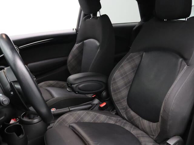 Mini COOPER S Mini 190pk Chili Automaat Cruise | Climate | Parkeersens. v+a | Stoelverw.