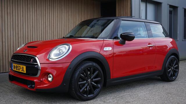 Mini COOPER S 2.0 192pk 3Drs Chili Pano.Dak H&K Leder 17inch LM LED Keyless *NL auto* 48960km!
