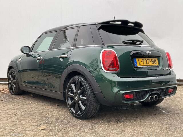 Mini COOPER S Mini 2.0 Chili Serious Business Pano Harman/Kardon HUD Adapt.Cruise