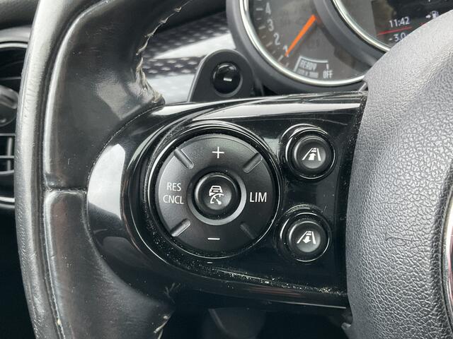 Mini COOPER S Mini 2.0 Chili Serious Business Pano Harman/Kardon HUD Adapt.Cruise