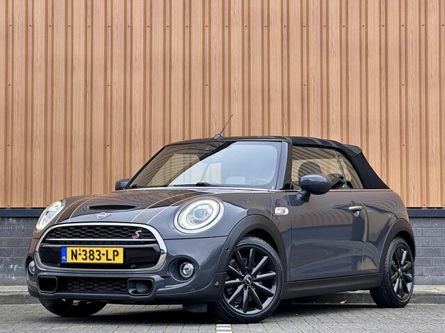 Mini COOPER S Mini Cabrio 2.0 Night Jack Edition | Achteruitrijcamera | Adaptieve Cruise Control | Apple Carplay / Android Auto | Keyless Go/Entry | Head-Up Display | Parkeersensoren | Stoelverwarming |