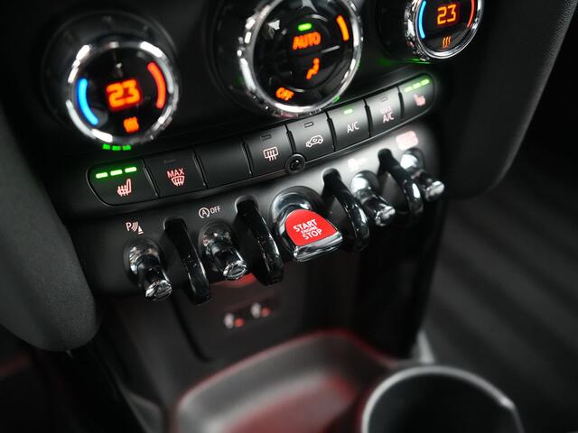 Mini COOPER S Mini 2.0 Chili 192pk 5 Deurs | Apple Carplay | Sportstoelen Verwarmd | Union Jack Achterlichten | 17"L.M | LED Koplampen | Navigatie Full Map | DAB | Cruise Control |