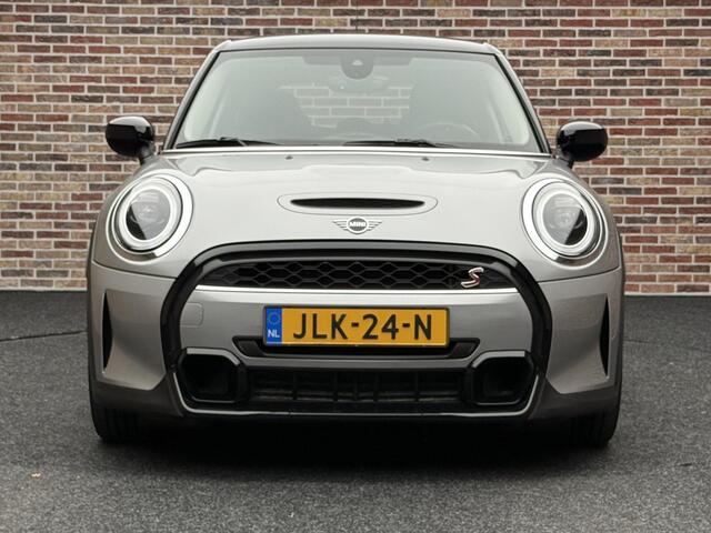 Mini COOPER S Mini 2.0 Essential Garantie tot 11-2027 | Dealer | Camera | Stoelverwarming (verkoper niet te pakken te krijgen JSF22R zelfde)