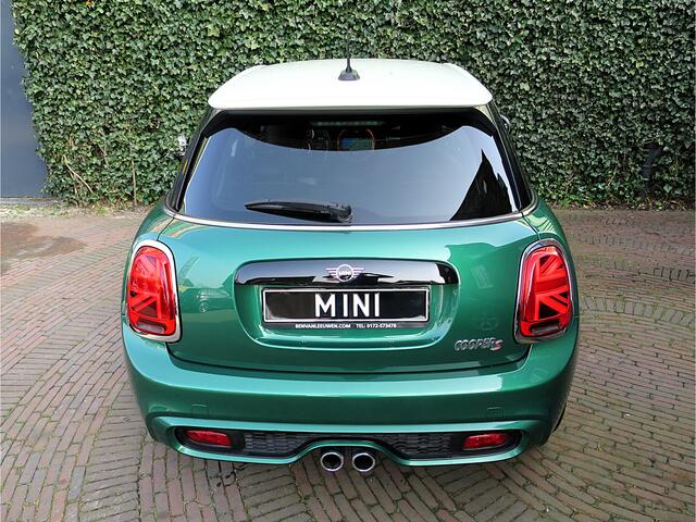 Mini COOPER S 2.0 60 Years Edition F55 LCI 5-drs met Head-up, Adap. Cruis, Apple Carplay en 17"