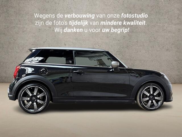 Mini COOPER S 2.0 Full Option 164Pk Automaat (PANORAMADAK, YOUNIQUE TRIM, VIRTUAL COCKPIT, APPLE CARPLAY, GROOT NAVI, CAMERA, LEDER, HARMAN/KARDON, SPORTSTOELEN, STOELVERWARMING, ADAPTIVE CRUISE, GETINT GLAS, NIEUWSTAAT)