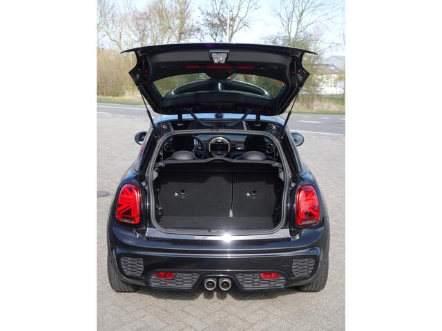 Mini COOPER S Mini 2.0 AUTOMAAT Knightsbridge LEER | PANO | HUD | HK-AUDIO