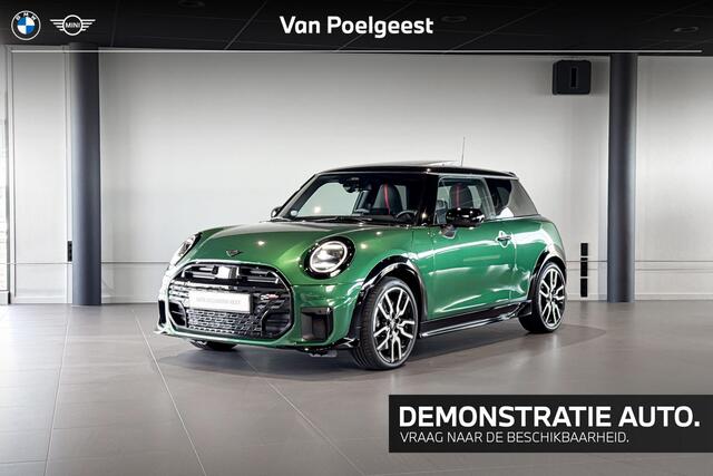 Mini COOPER S 3-deurs 2.0 Favoured M | Glazen Panoramadak | Harman Kardon | Stoelverwarming | Head-Up Display |