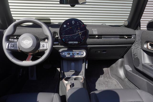 Mini COOPER S Cabrio John Cooper Works Uitvoering | Pakket XL | 18" JCW Lap Spoke 2-tone | HIFI System Harman Kardon | MINI Head-Up Display | Comfort Access