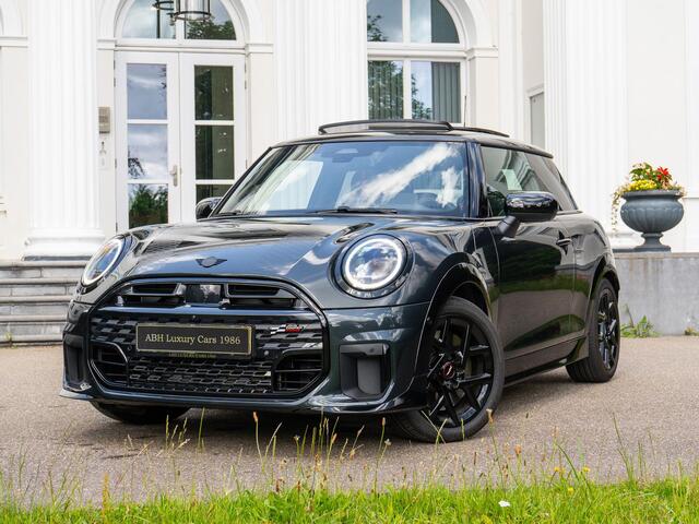 Mini COOPER S 3-Deurs 2.0 John Cooper Works | Pano | Head-Up | 360 camera | Inparkeer hulp |