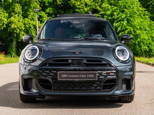 Mini COOPER S 3-Deurs 2.0 John Cooper Works | Pano | Head-Up | 360 camera | Inparkeer hulp |