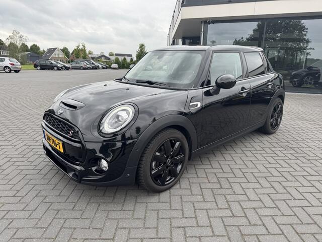 Mini COOPER S 5-Deurs 2.0 Pepper