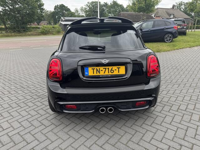 Mini COOPER S 5-Deurs 2.0 Pepper