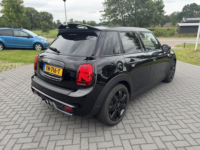 Mini COOPER S 5-Deurs 2.0 Pepper