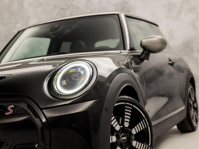 Mini COOPER S 2.0 Full Option 164Pk Automaat (PANORAMADAK, YOUNIQUE TRIM, VIRTUAL COCKPIT, APPLE CARPLAY, GROOT NAVI, CAMERA, LEDER, HARMAN/KARDON, SPORTSTOELEN, STOELVERWARMING, ADAPTIVE CRUISE, GETINT GLAS, NIEUWSTAAT)