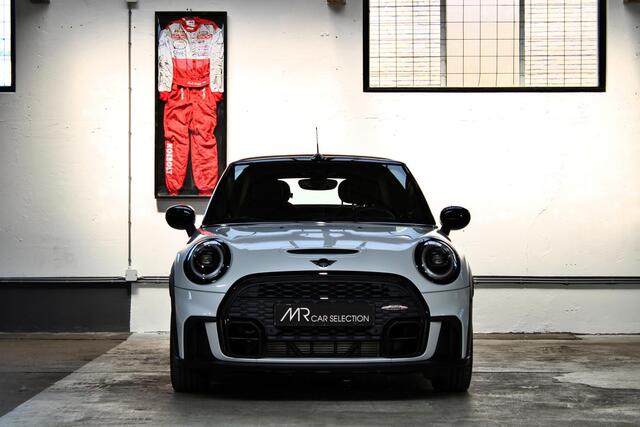 Mini COOPER S Cabrio 2.0 John Cooper Works | Stuurwielverwarming | Leder | 18" | achteruitrijcamera