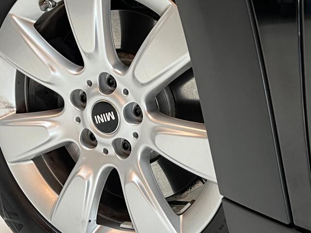 Mini COUNTRYMAN Mini 2.0 Cooper S E ALL4 Essential 220 PK Facelift Automaat Plug In Hybride / AppleCarplay / Navigatie / Camera / Airco / LED / DAB HiFi / 1e Eigenaar!