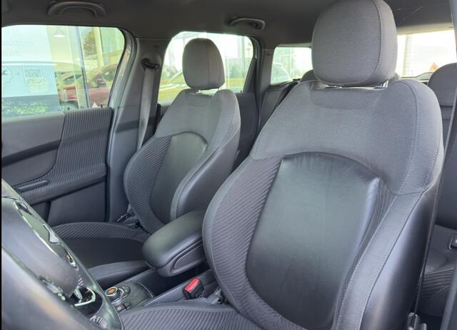 Mini COUNTRYMAN Cooper Chili / Sportstoelen / Comfort Access / LED / Head-Up / Stoelverwarming / Cruise Control / Airconditioning