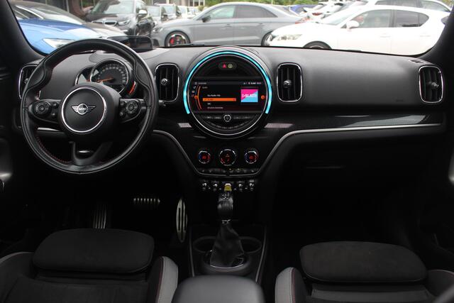 Mini COUNTRYMAN Mini 2.0 Cooper S E ALL4 Chili JCW Package / Panoramadak / Camera / Head-up / Leder / 19'' / Harman Kardon / Keyless / Stoelverwarming / DAB / Cruise Control