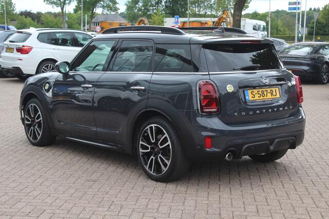 Mini COUNTRYMAN Mini 2.0 Cooper S E ALL4 Chili JCW Package / Panoramadak / Camera / Head-up / Leder / 19'' / Harman Kardon / Keyless / Stoelverwarming / DAB / Cruise Control