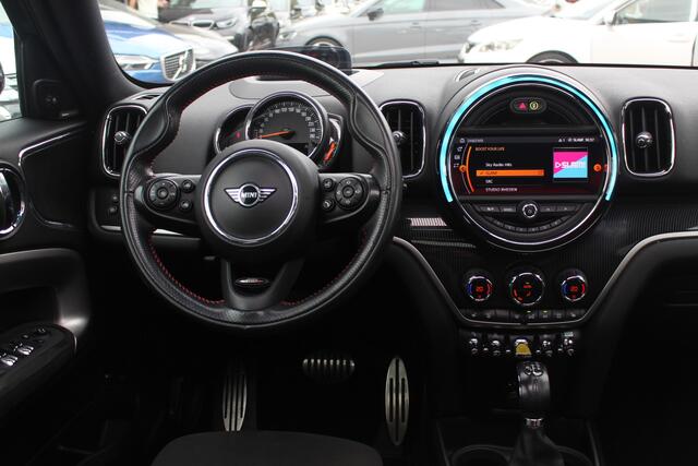Mini COUNTRYMAN Mini 2.0 Cooper S E ALL4 Chili JCW Package / Panoramadak / Camera / Head-up / Leder / 19'' / Harman Kardon / Keyless / Stoelverwarming / DAB / Cruise Control