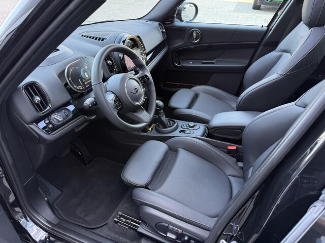Mini COUNTRYMAN 2.0 Cooper SE ALL4 H&K/Camera/Pano/Leder