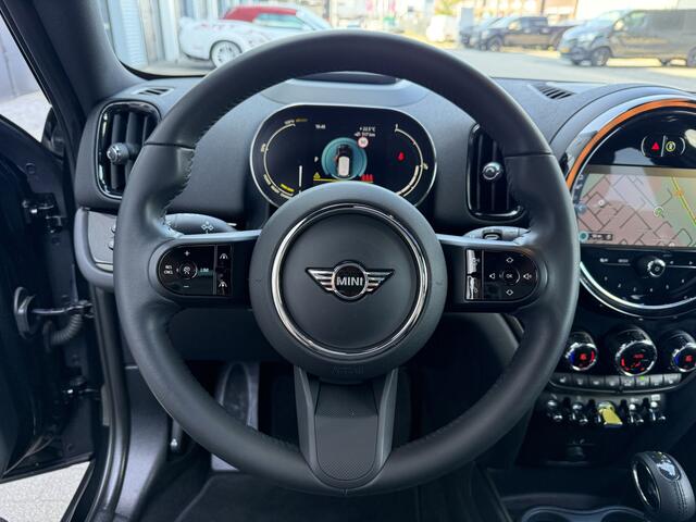 Mini COUNTRYMAN 2.0 Cooper SE ALL4 H&K/Camera/Pano/Leder