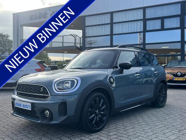 Mini COUNTRYMAN Mini 2.0 Cooper SE ALL4 YOURS Navi Plus Panoramadak Head-Up Keyless ACC DAB Leer Sportstoelen Camera Carplay Clima 1e Eigenaar Plug In Hybride Sage Green 1e Eigenaar BTW Auto Union Jack Achterlichten