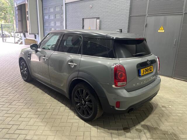 Mini COUNTRYMAN Mini 1.5 One Chili | Camera | Stoelverwarming | Getint Glas | PDC V+A | 18 Inch