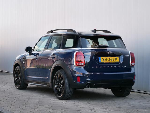 Mini COUNTRYMAN Mini 1.5 136pk Cooper Navigatie / 18 inch / Parkeersensoren