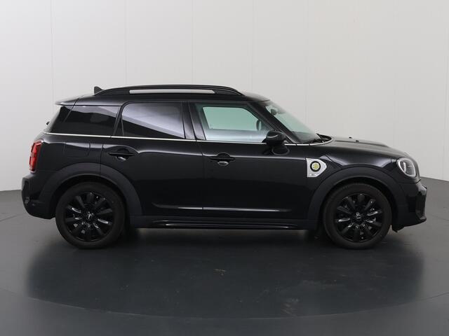 Mini COUNTRYMAN Mini 2.0 Cooper S E ALL4 Classic | Leder | Sportstoelen | Parkeercamera | Head-Up | Navigatie | Cruise Control Adaptief |