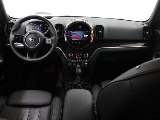 Mini COUNTRYMAN Mini 2.0 Cooper S E ALL4 Classic | Leder | Sportstoelen | Parkeercamera | Head-Up | Navigatie | Cruise Control Adaptief |