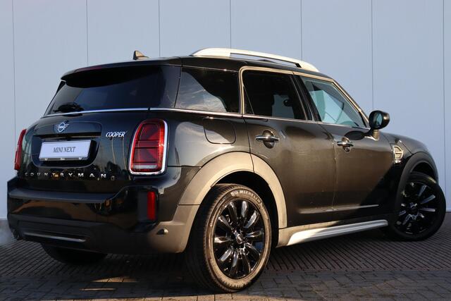 Mini COUNTRYMAN Mini 1.5 Cooper Classic Panoramadak / Comfort Acces / Achteruitrijcamera / Sportstoelen / Stoelverwarming / Cruise control adaptive / DAB / Navigatie /