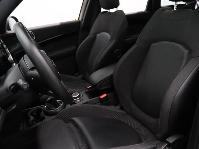 Mini COUNTRYMAN Mini 135pk Cooper Chili Head-Up | Cruise | Navi | Parkeersens. v+a | Stoelverw. | Panoramadak