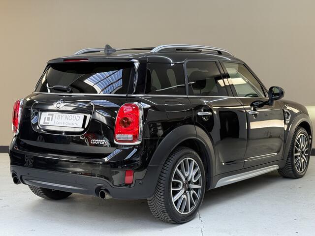 Mini COUNTRYMAN Mini 2.0 Cooper S, 192Pk, 2017, Panoramadak, Sportstoelen, Stoelverwarming, Cruise control, Climate control, Sfeerverlichting, Navigatie, 4 seizoenenbanden