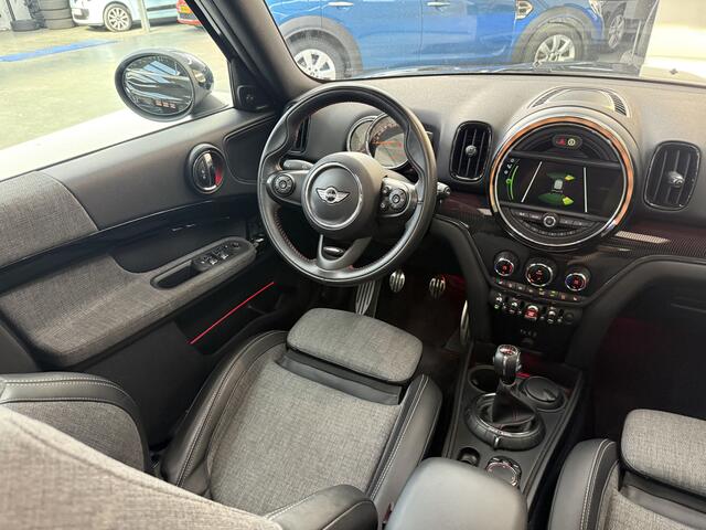 Mini COUNTRYMAN Mini 2.0 Cooper S, 192Pk, 2017, Panoramadak, Sportstoelen, Stoelverwarming, Cruise control, Climate control, Sfeerverlichting, Navigatie, 4 seizoenenbanden