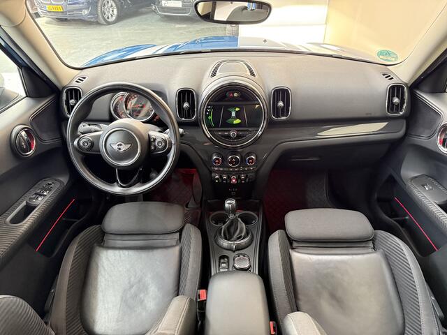 Mini COUNTRYMAN Mini 1.5 Cooper, 135Pk, 2017, 2de eigenaar, Climate control, Afneembare trekhaak, Cruise control, Navigatie, 4 seizoenen banden, LED koplampen, Stoelverwarming, Parkeersensoren,