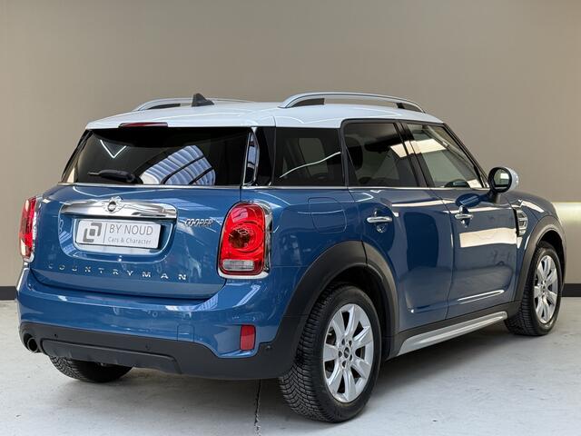 Mini COUNTRYMAN Mini 1.5 Cooper, 135Pk, 2017, 2de eigenaar, Climate control, Afneembare trekhaak, Cruise control, Navigatie, 4 seizoenen banden, LED koplampen, Stoelverwarming, Parkeersensoren,