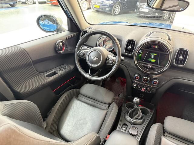 Mini COUNTRYMAN Mini 1.5 Cooper, 135Pk, 2017, 2de eigenaar, Climate control, Afneembare trekhaak, Cruise control, Navigatie, 4 seizoenen banden, LED koplampen, Stoelverwarming, Parkeersensoren,
