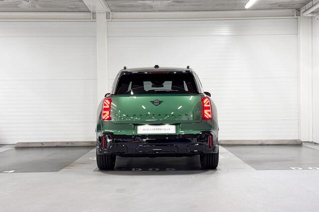 Mini COUNTRYMAN SE ALL4 | John Cooper Works Uitvoering | Pakket XL | 20" JCW Flag Spoke 2-tone