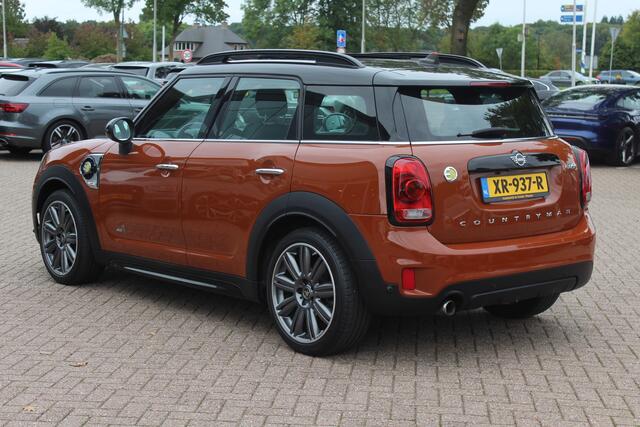 Mini COUNTRYMAN Mini 2.0 Cooper S E ALL4 Chili / Panoramadak / Camera / Head-up / Leder / Keyless / 19'' / Navi. Proff / Stoelverwarming / Cruise Control