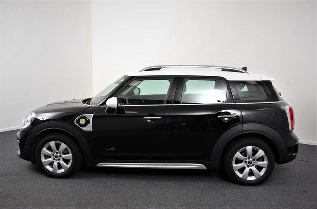 Mini COUNTRYMAN Cooper 2.0 S ALL4 Hybride Navigatie Parkeersensoren achter Cruise Control Climate Control Full LED