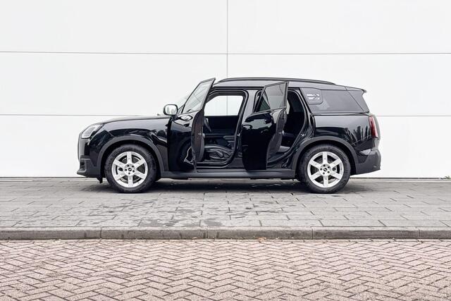 Mini COUNTRYMAN Electric SE ALL4 Classic M Plus 66.5 kWh
