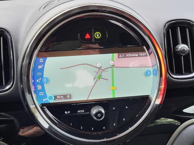 Mini COUNTRYMAN Mini 2.0 Cooper S E ALL4 Essential Automaat / Navigatie / Camera / Headup Display / Verwarmde voorstoelen / Automatische airco /