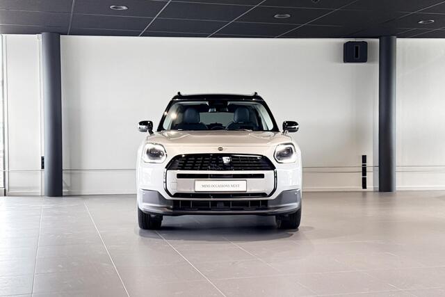 Mini COUNTRYMAN 1.5 C Classic M Plus | Glazen Panoramadak | Head-up Display | Stoelverwarming | Trekhaak |