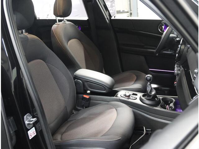 Mini COUNTRYMAN Mini 136PK Cooper Pepper | 1ste eigenaar | HarmanKardon | Armsteun | Climate Control | Cruise Control | 18"LMV | Navigatie | FULL LED | Parkeersensoren VOOR+Achter | Sfeerverlichting | Isofix |