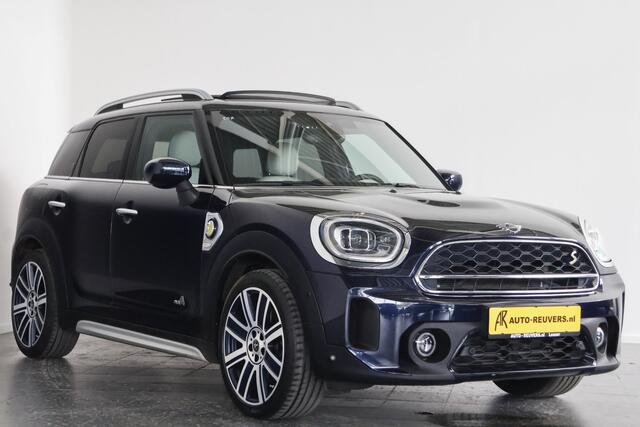 Mini COUNTRYMAN Mini 2.0 Cooper S E ALL4 MINI Yours Panorama / Opendak / LED / Harman Kardon / HUD / Pilot assist