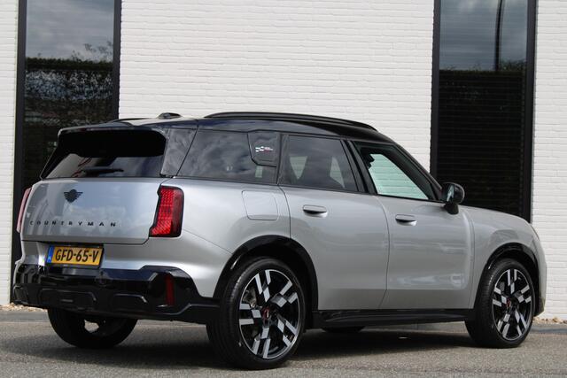 Mini COUNTRYMAN Mini 1.5 C John Cooper Works XL / NL-auto / Panorama / 9.000km / Vol Opties / NIEUWSTAAT