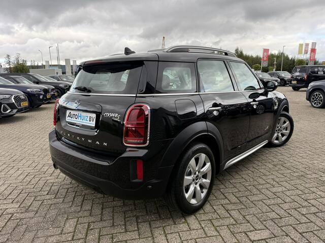 Mini COUNTRYMAN Mini 2.0 Cooper S E ALL4 Classic Leer Cruise Control Navigatie Carplay PDC Stoelverwarming Voorruitverwarming